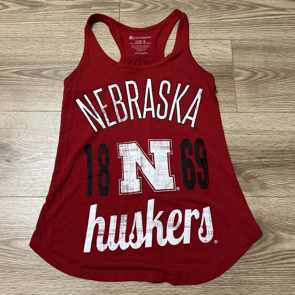 Colosseum Women’s Red Nebraska Huskers Tank Top Size Small (A15)